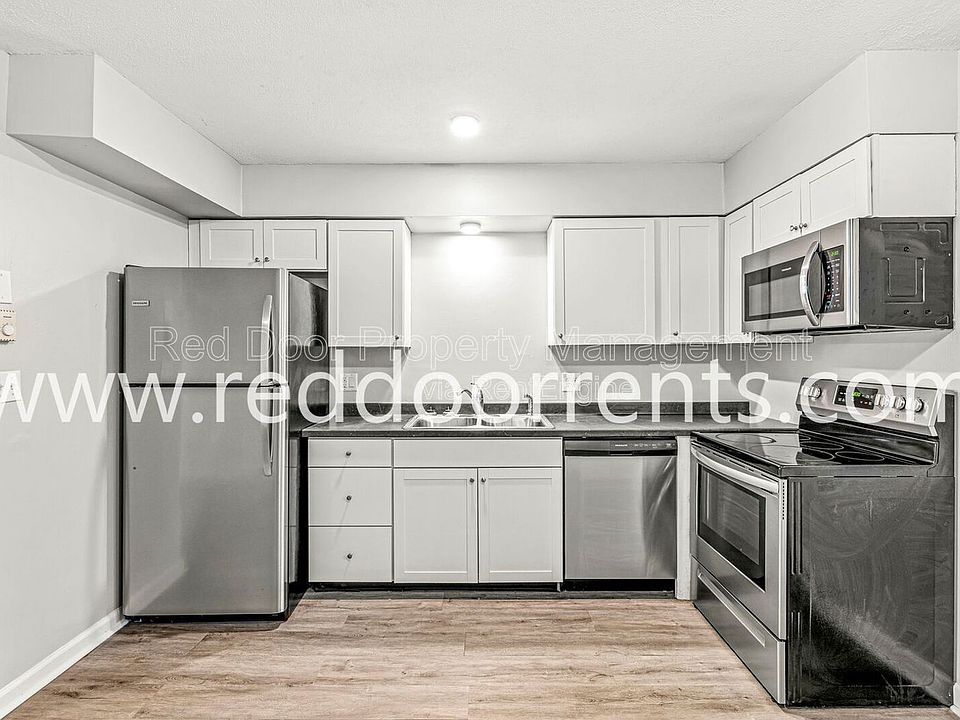 1st image of 10309 Medallion Dr #214