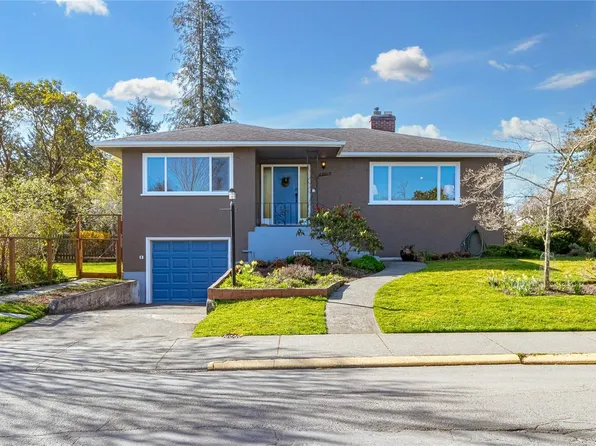 2201 Kinross Ave, Oak Bay, BC V8R 2N3