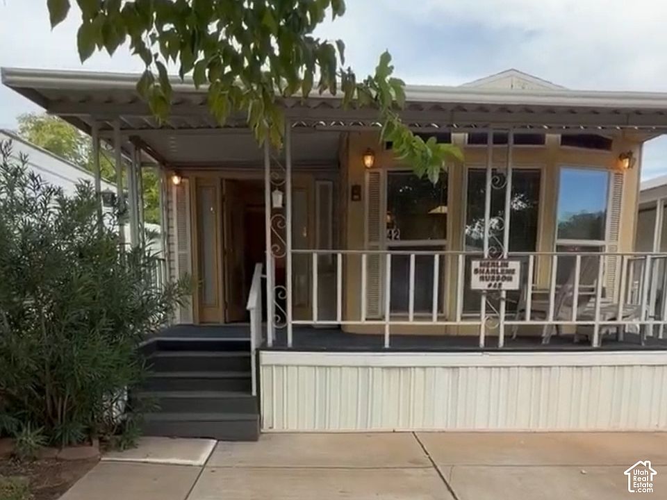1st image of 1150 W Red Pkwy #42