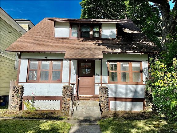 2nd image of 337 Winton St