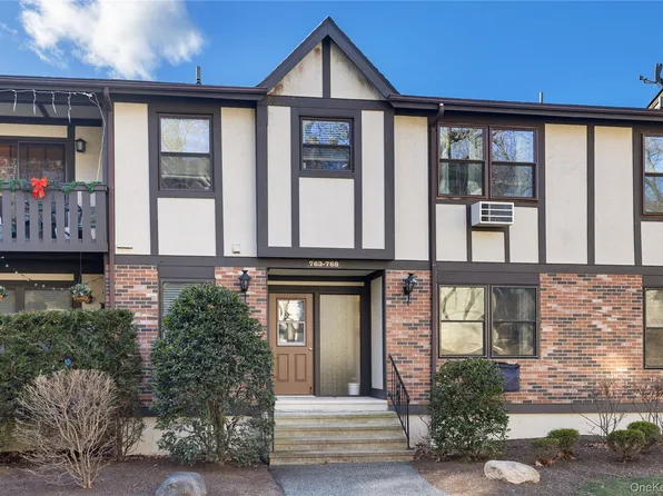 765 Sierra Vista Lane, Valley Cottage, NY 10989