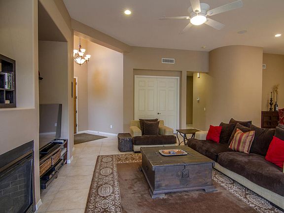 4th image of 9270 E Thompson Peak Pkwy #305
