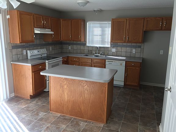 3rd image of 2105 Catie Ln
