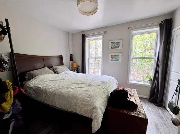 429 Lincoln Place image 1 of 13