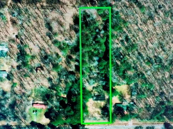 1511 Red Oak Ln, Pine Bluff, AR 71603