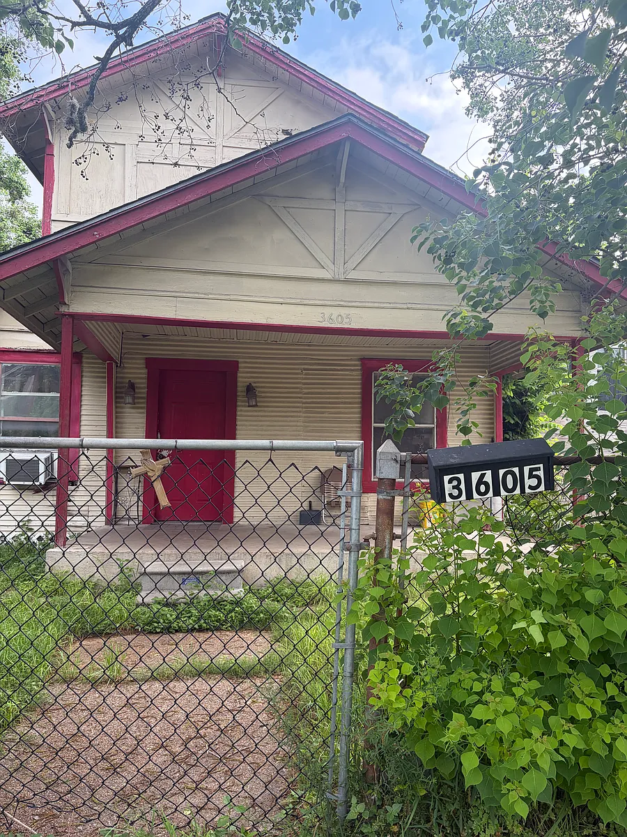 Building Photo - 3605 Rebecca St