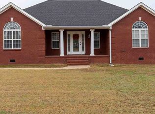 345 Cloverleaf Cir, Killen, AL 35645