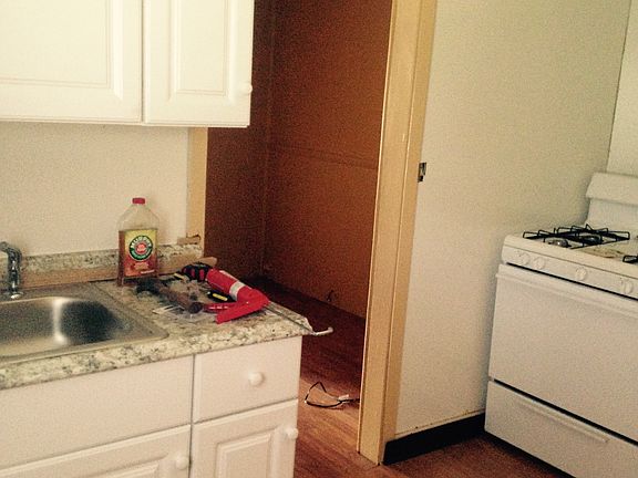 3rd image of 542 Pennsylvania Ave APT D