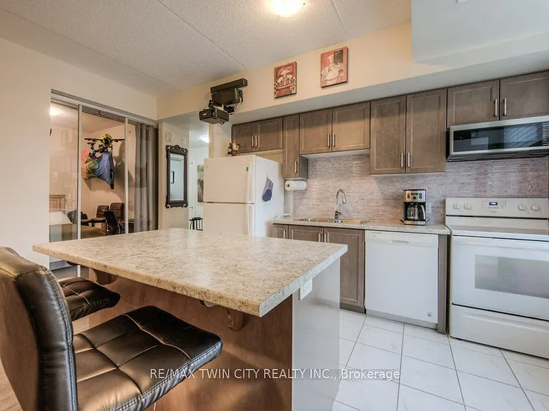 1280 Gordon St #305 — Photo 19