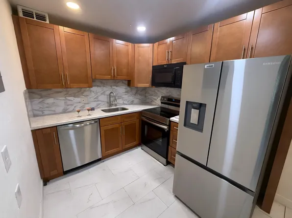 3071 NW 47th Terrace #319, Lauderdale Lakes, FL 33313