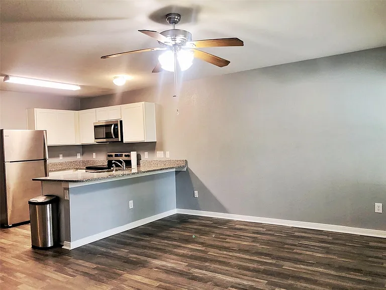 217 Cherry Tree — Photo 7