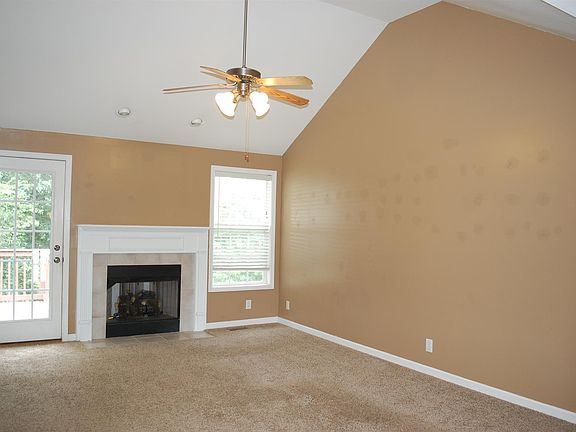 3rd image of 3305 Sunny Slope Dr