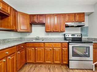 1300 Deanwood Rd, Baltimore, MD 21234