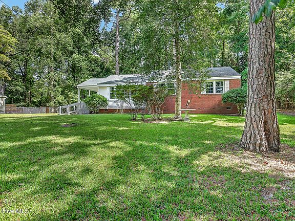 3rd image of 300 Decatur Road