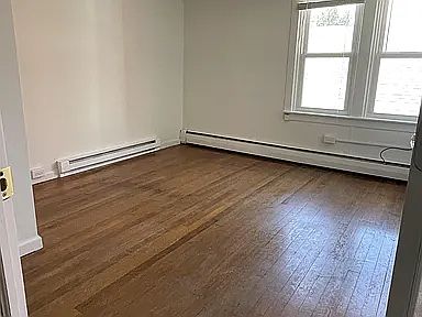 5th image of 624 N Lime St #3
