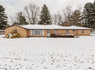 8963 Abbey Rd, North Royalton, OH 44133