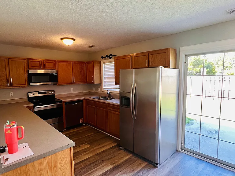 105 Foxtrail Dr — Photo 6