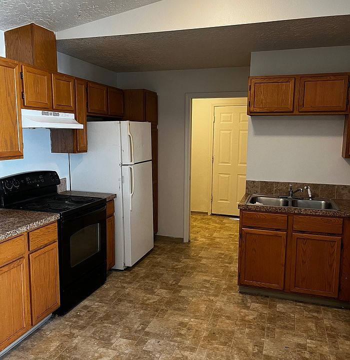 1st image of 1922 N Fawnwood Ct