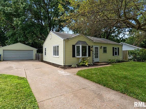 2nd image of 3203 W 69th St