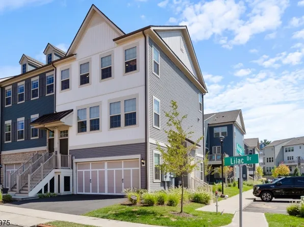 8 Lilac Dr, Warren Twp., NJ 07059