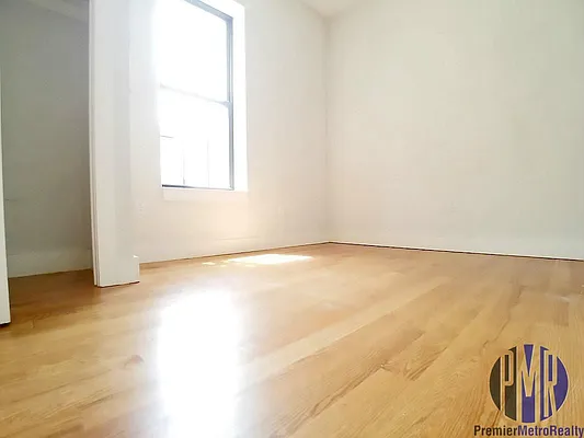 Rented by Premier Metro Realty Corp | media 15