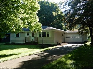 729 Wesleyan Ave, Barberton, OH 44203