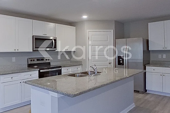 4816 Malay Cir — Photo 6