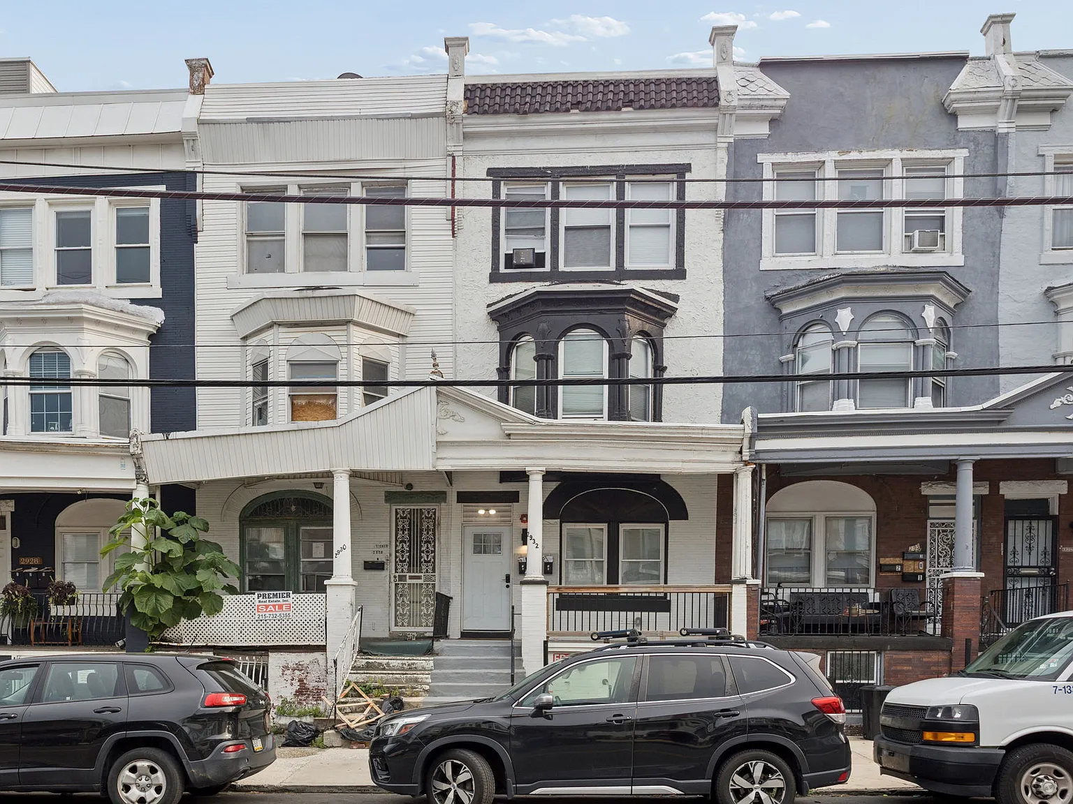 3 Bedroom Available Now — Photo 1