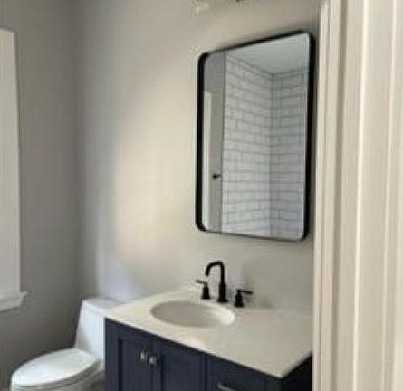 3rd image of 1105 W 22nd 1/2 St #A