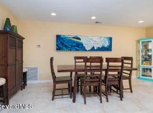 118 Holiday Ln, Cocoa Beach, FL 32931