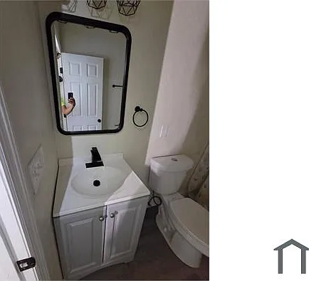 541 Woodbine St — Photo 16
