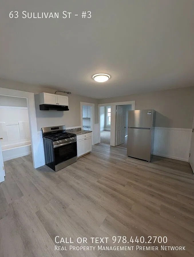 2+ Bedroom in Manchester — Photo 1