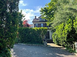 1030 Old Post Rd #2, Mamaroneck, NY 10543