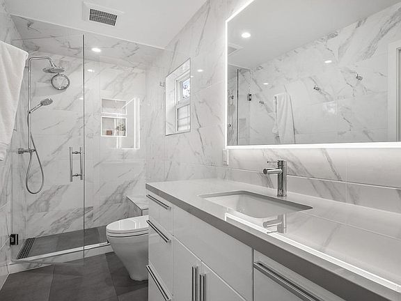4th image of 226 Ignacio Valley Circle