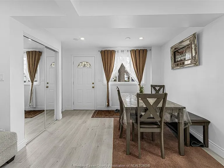 1771 Windermere Rd — Photo 11