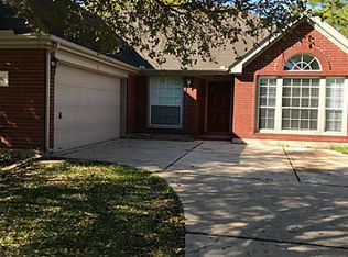2930 Meadow Brook Dr, League City, TX 77573