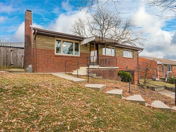 2nd image of 126 Woodhall Dr