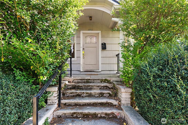 3rd image of 4302 Francis Avenue N