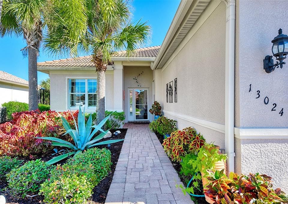 1st image of 13024 Creekside Ln