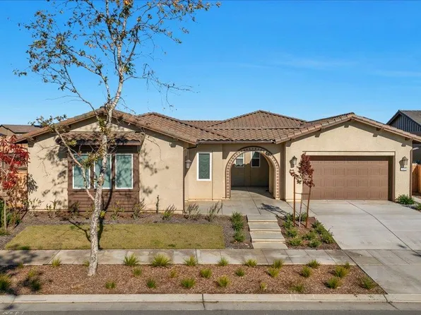 1023 Beaver Pond Loop, Madera, CA 93636