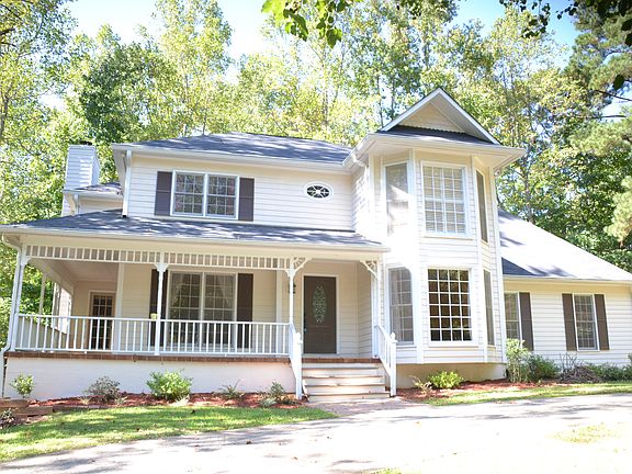 2nd image of 195 Brandon Mill Cir