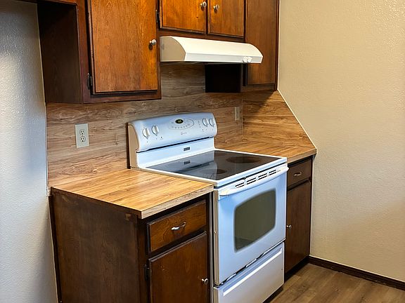 kitchen stove