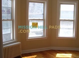 9 Sunset Hill Rd #2, Boston, MA 02132