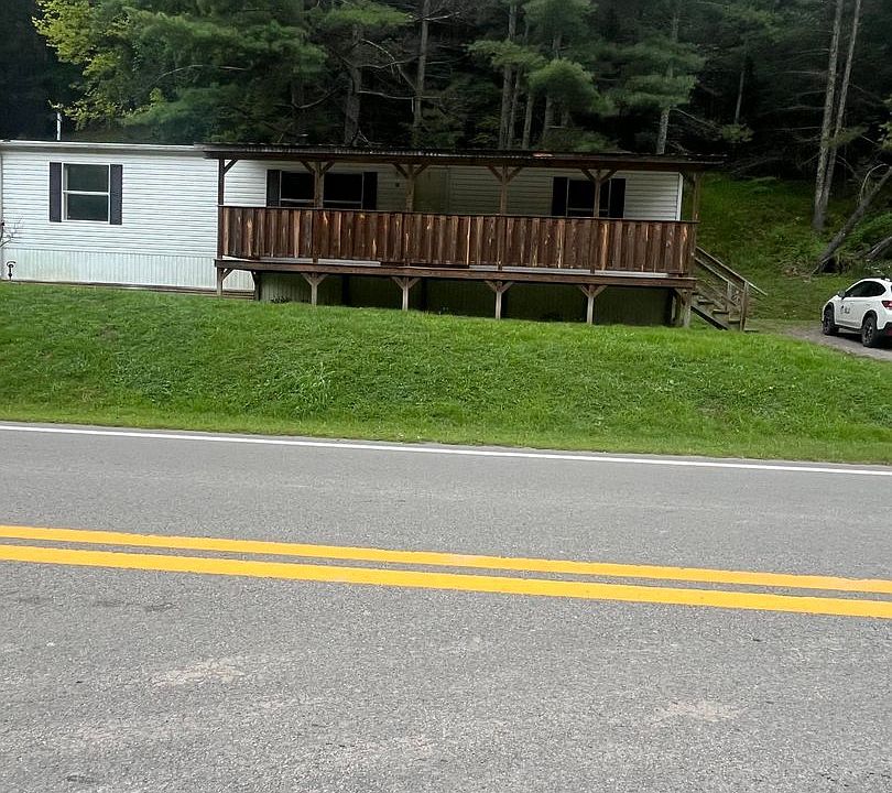 1st image of 308 W Main St