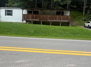 308 W Main St, Glenville, WV 26351