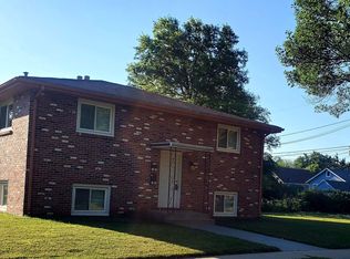 1230 N 30th St, Lincoln, NE 68503