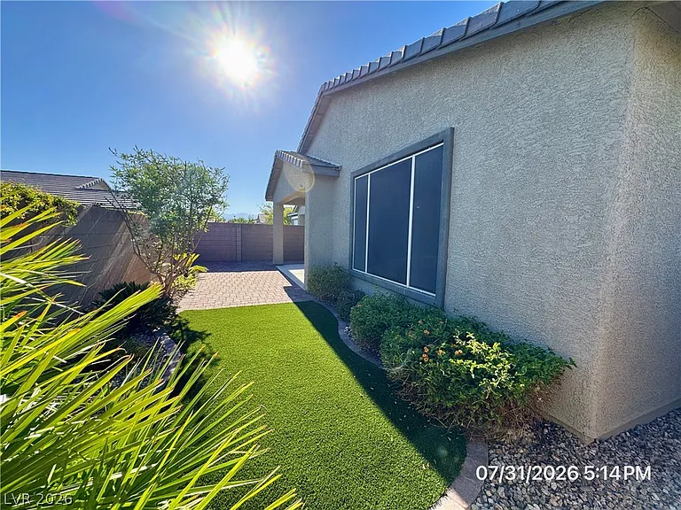 2239 Arrington Ave — Photo 17