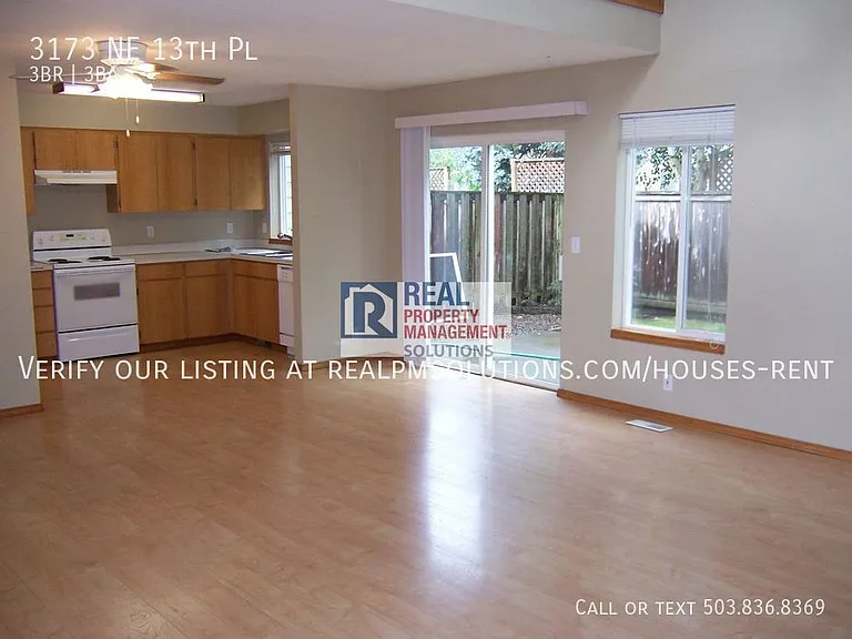 3173 NE 13th Pl — Photo 12