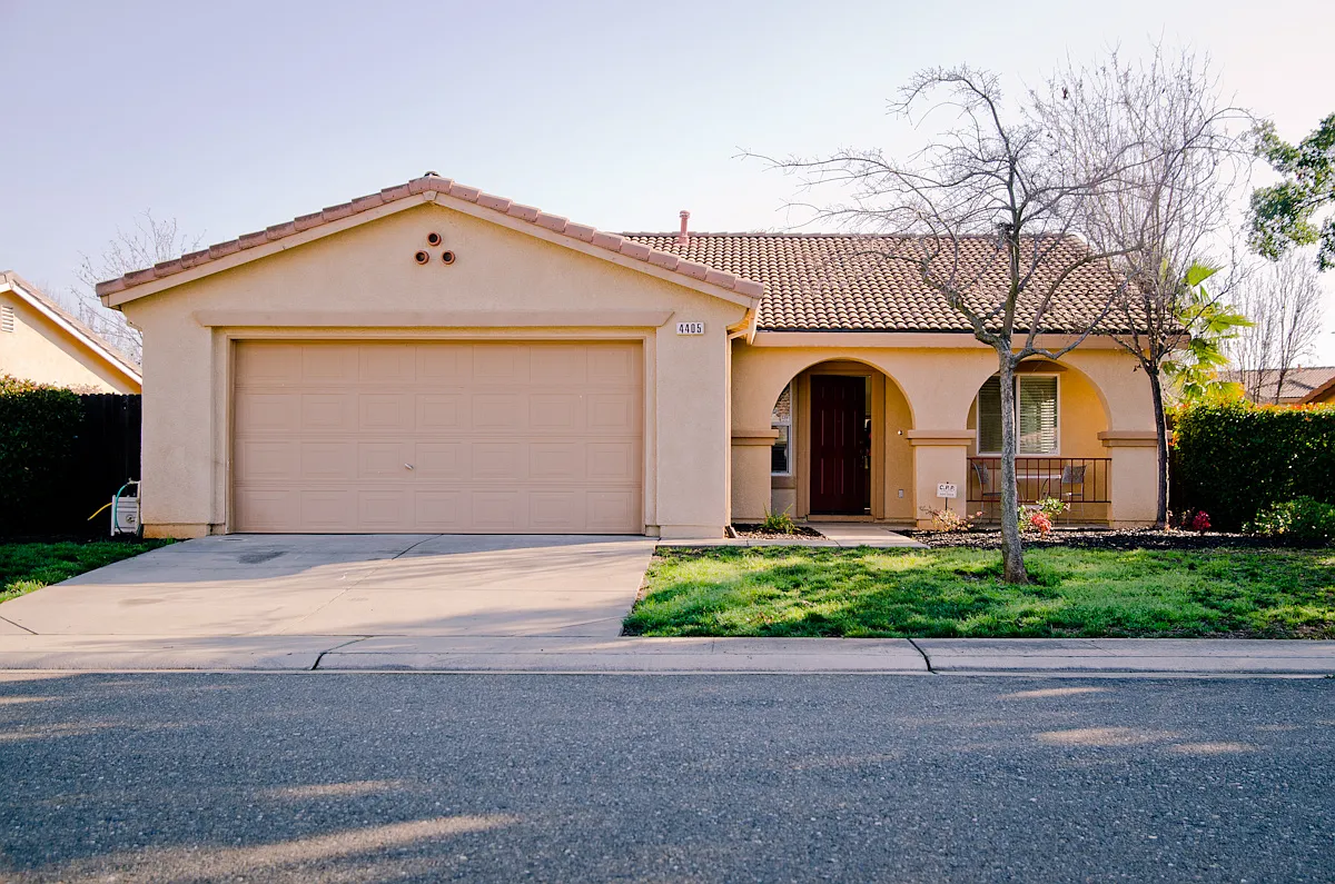 4405 Aubergine Way photo 1