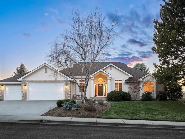 2699 N Cliffview Pl